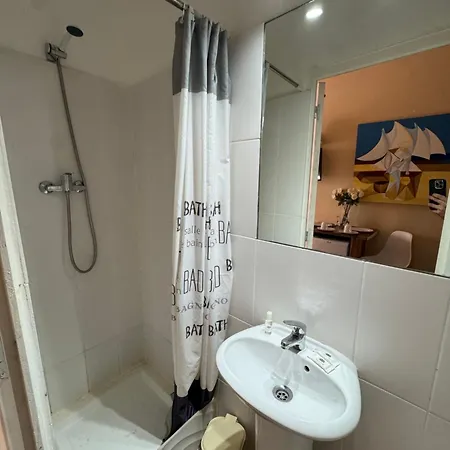 Habitación en casa particular Cost *